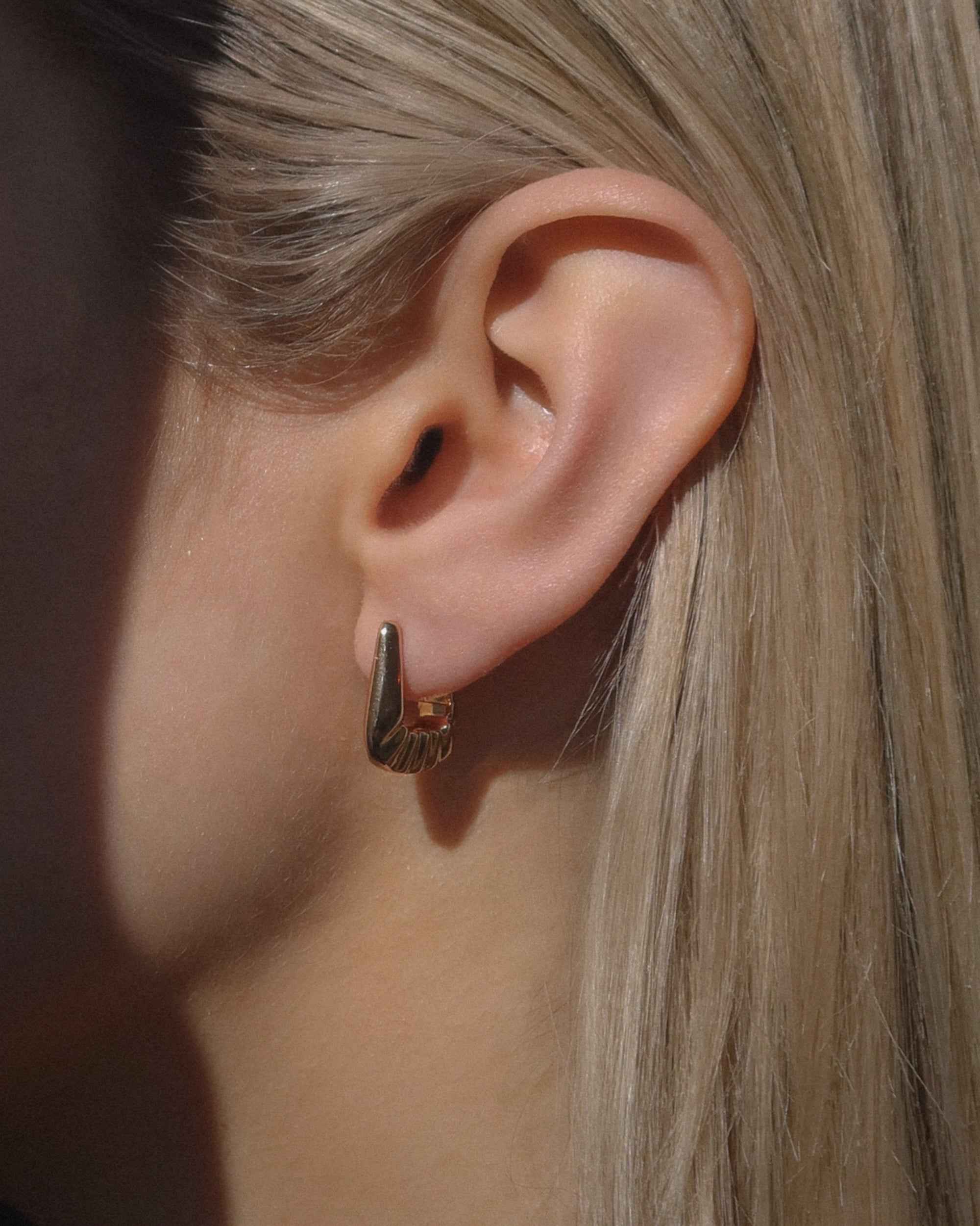 Astrid Hoops - Image 4