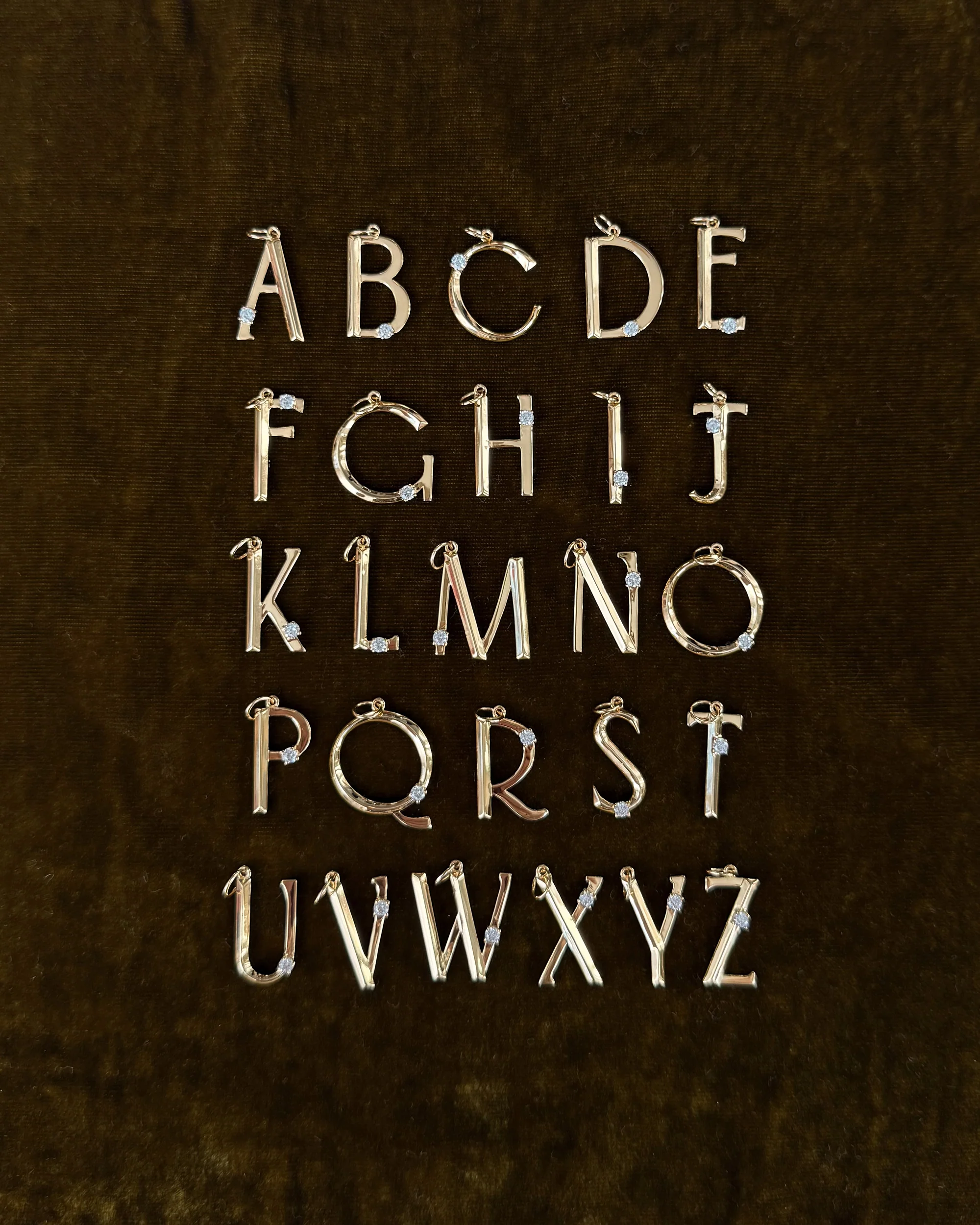 Eloise Letter Charm - Image 4
