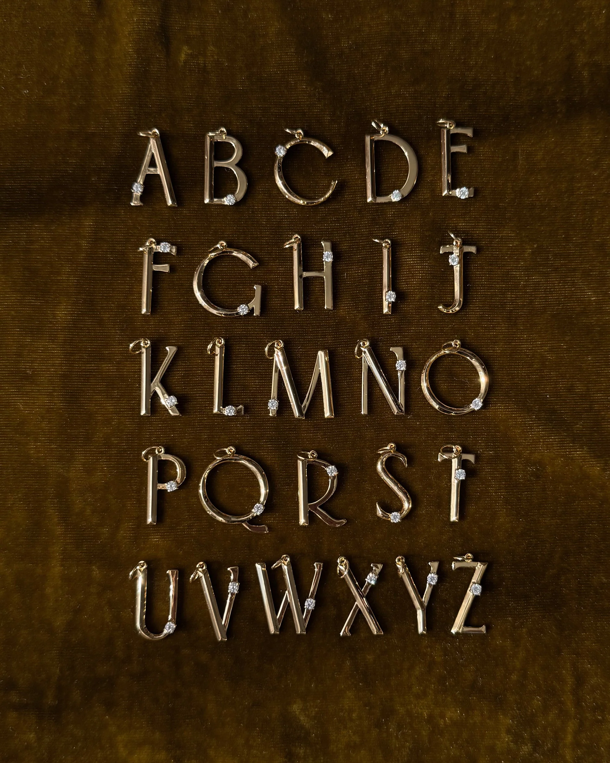 Eloise Letter Charm - Image 4