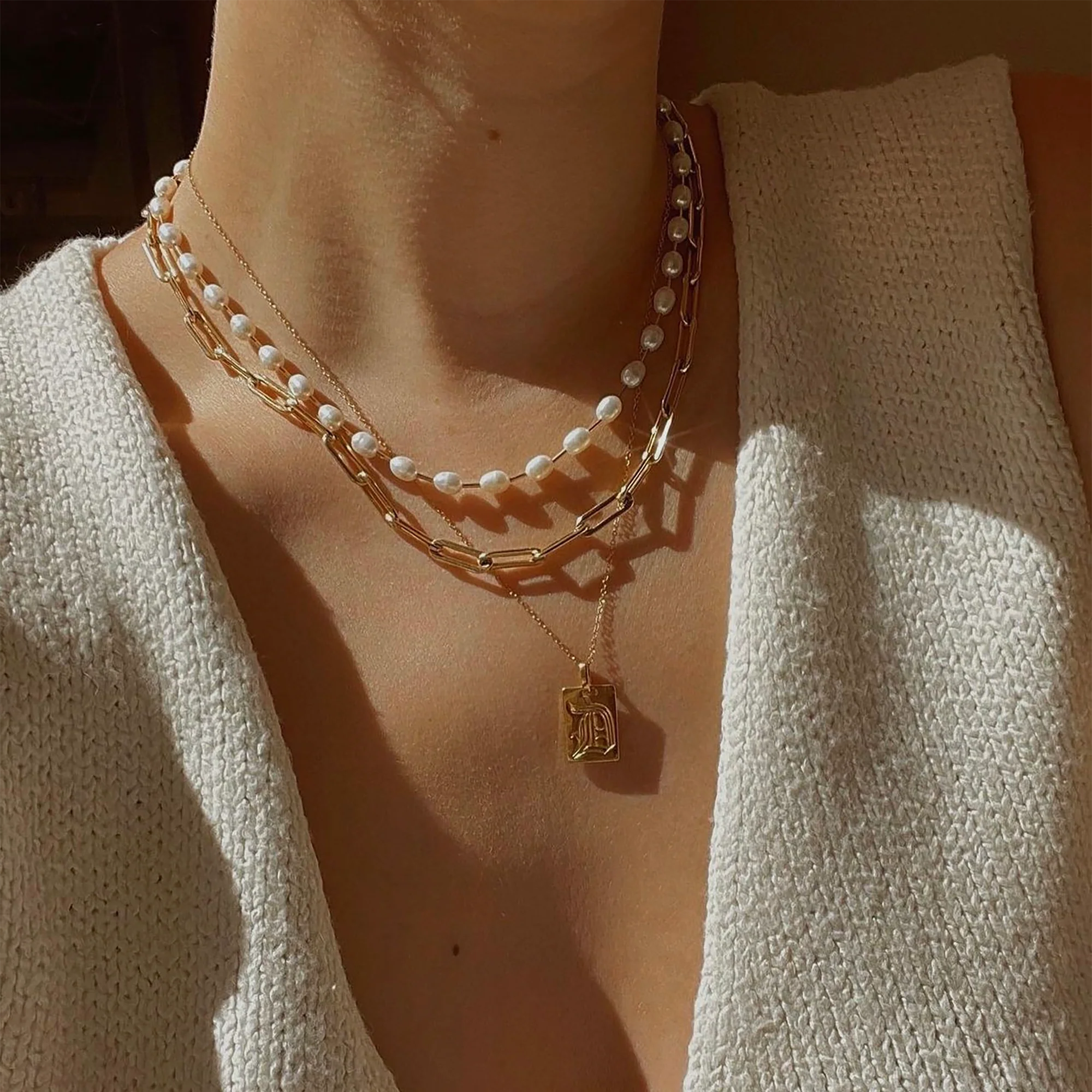 Talia Pearl Necklace - Image 3