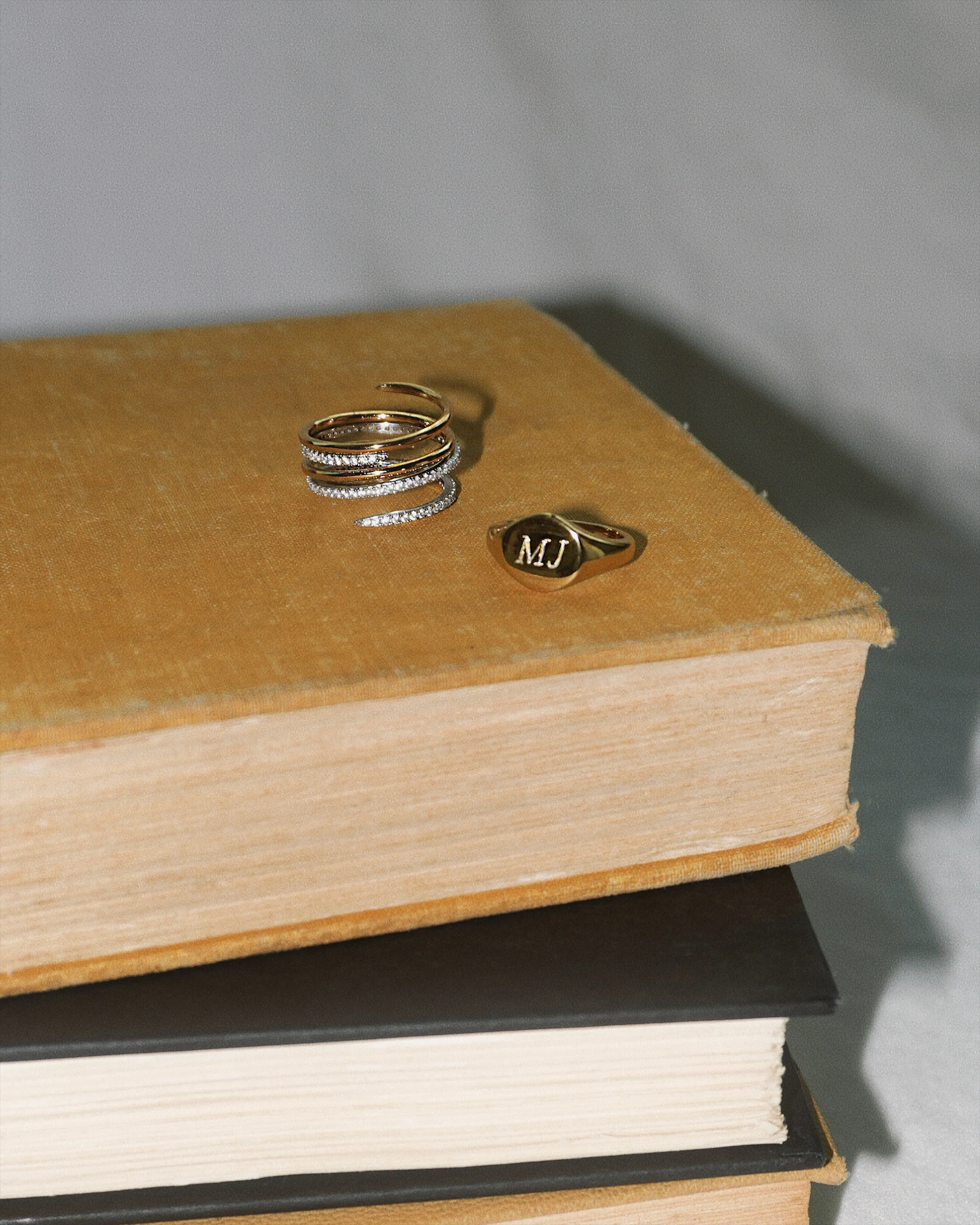 Tessa Signet Ring - Image 5